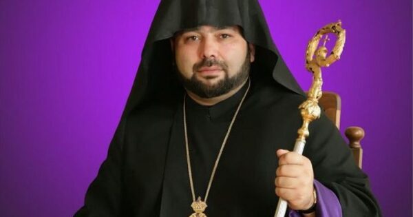 Մկրտիչ Սրբազանին ՔԿ-ն ձերբակալել է․ Սրբազանին տանում են կալանքի