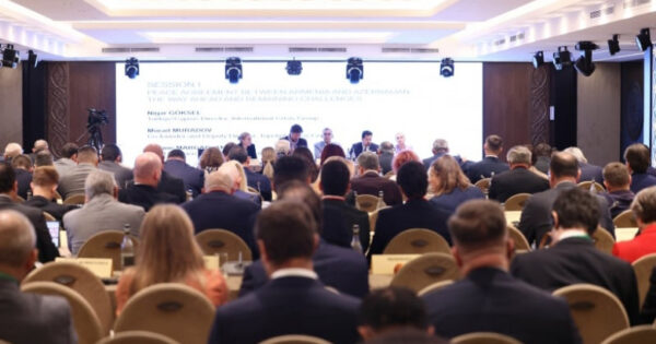 Իրական «հայրենասերներ», կամ ինչպես է Երևան–Բաքու խաղաղությունը կառուցվում եվրոպական դրամաշնորհներով. «Փաստ»