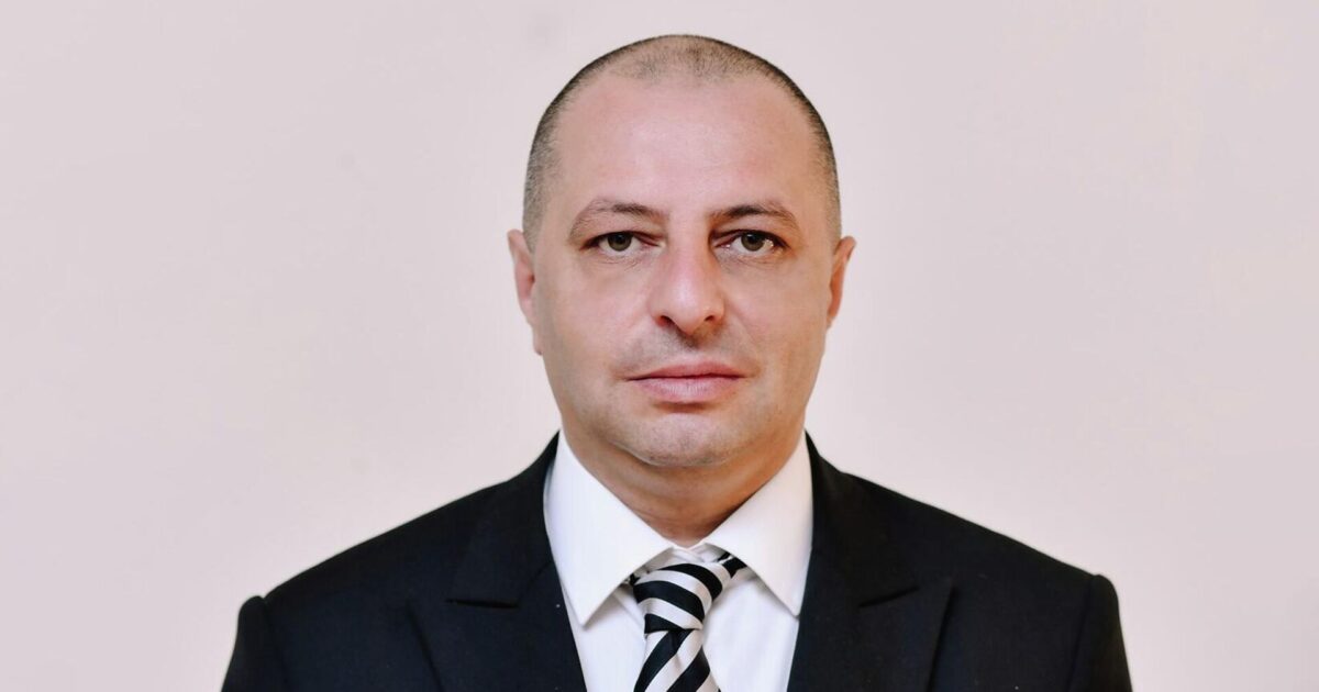 Գնալ արտահերթ ընտրությունների, թե՞ պահել Ակային. «Հրապարակ»