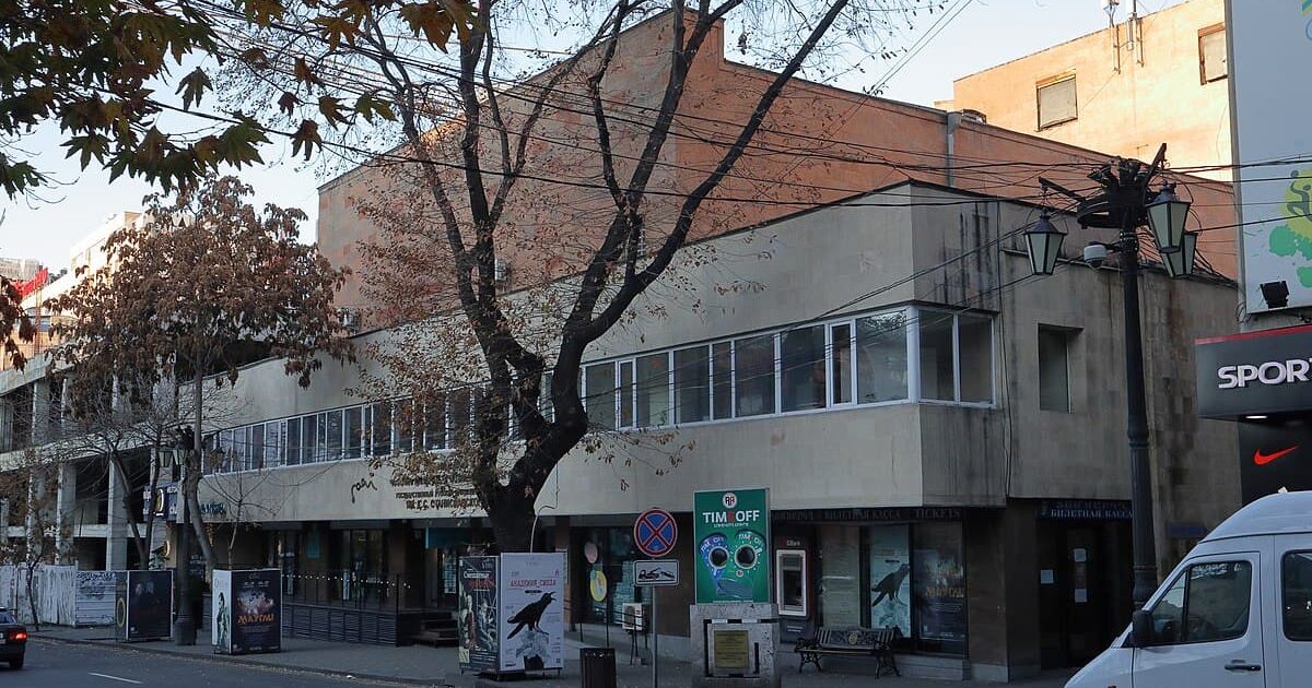 Ինչո՞ւ չեն փոխվել Ստանիսլավսկու անվան թատրոնի 70 տարեկան աթոռները. «Փաստ»