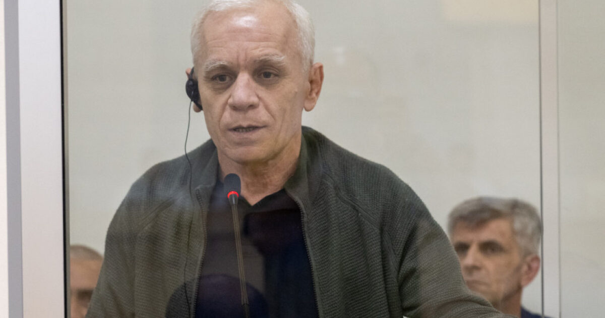 Բաքվում շինծու դատավարության ժամանակ «տուժողը» ցուցմունք է տվել Լևոն Մնացականյանի դեմ