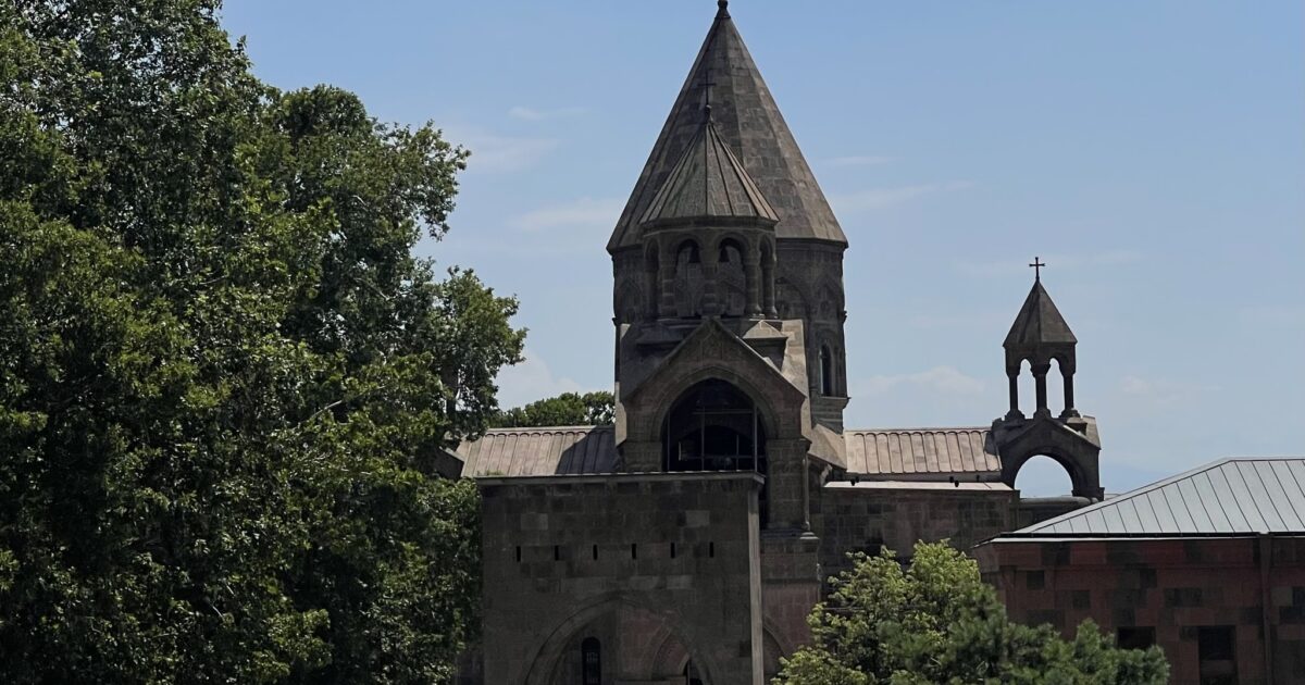 Եպիսկոպոսաց ժողովը կարգազանց քահանաներին զղջալու հնարավորություն է տվել