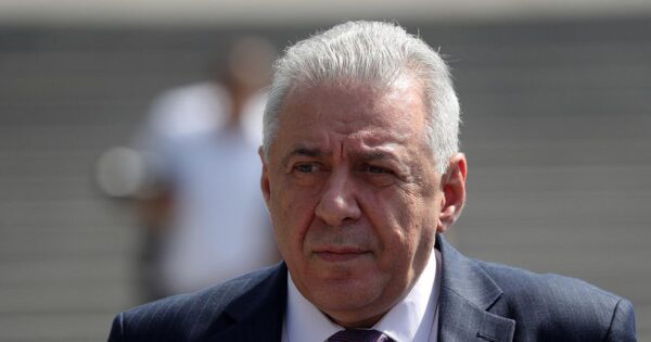 Իսկ Վաղարշակ Հարությունյանին իրավապահները հարցեր չունե՞ն. «Փաստ»