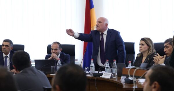 ՀԾԿՀ-ն քվեարկությամբ մերժեց Մեսրոպ Մեսրոպյանին բացարկ հայտնելու «Տաշիր» կապիտալի միջնորդությունը