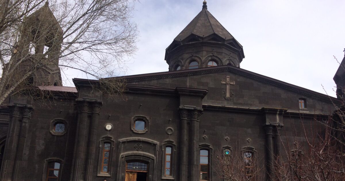 Քահանաները չեն լքելու Սուրբ Յոթ Վերք Եկեղեցին. «Հրապարակ»