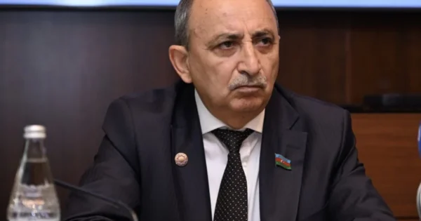 «Արևմտյան Ադրբեջան» զավթողական ծրագիրը քարոզվում է Բաքվի բուհերում