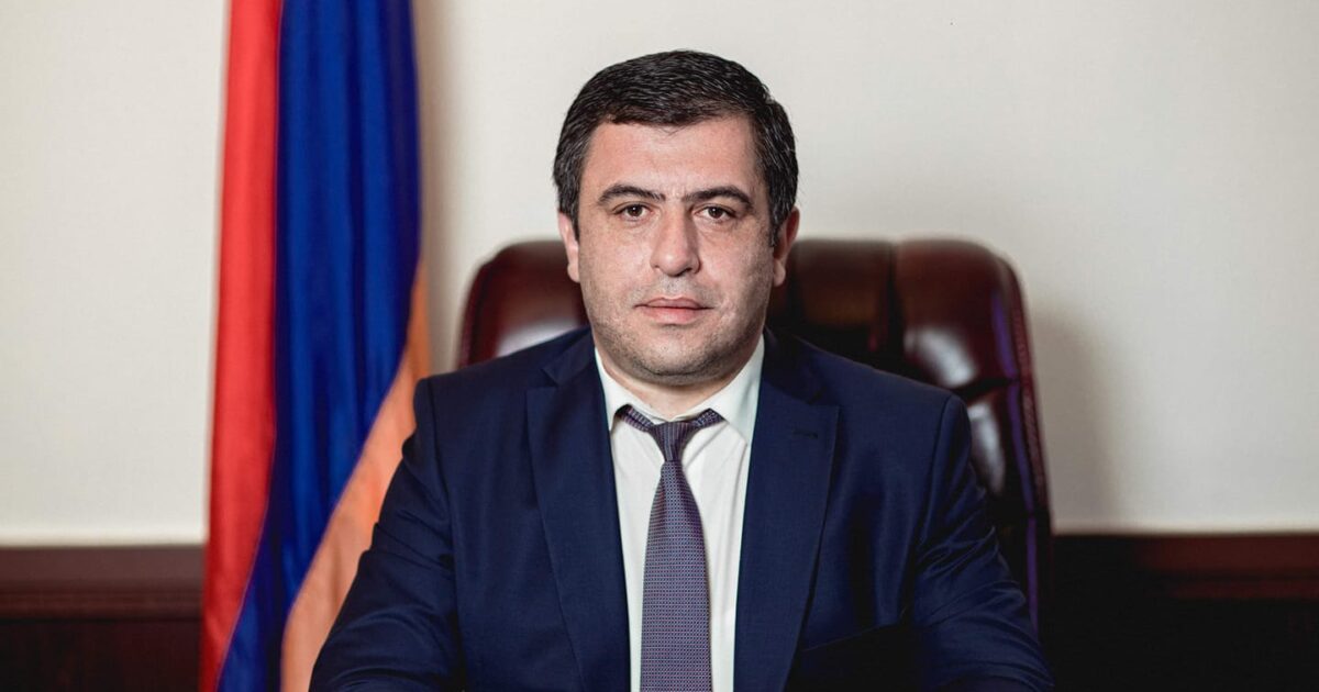 Վարչապետի խորհրդական Արամ խաչատրյանի դուստրը համայնքապետարանում է աշխատում. «Ժողովուրդ»