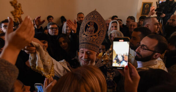 Այն, ինչ անում է Եկեղեցին, բխում է միայն ու միայն հայ ժողովրդի ու հայոց պետականության շահերից. «Փաստ»