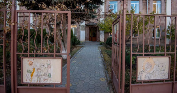 Շիրակի մարզում երեխաների խնամքի կենտրոնները կմիավորվեն. նախագիծ. «Փաստ»