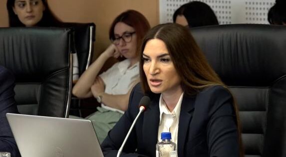 ՔԿ են հրավիրվել Հովնան և Մակար սրբազանը, Տեր Մովսես քահանան, նրանք ունեն մեղադրյալի կարգավիճակ. Արմինե Ֆանյան