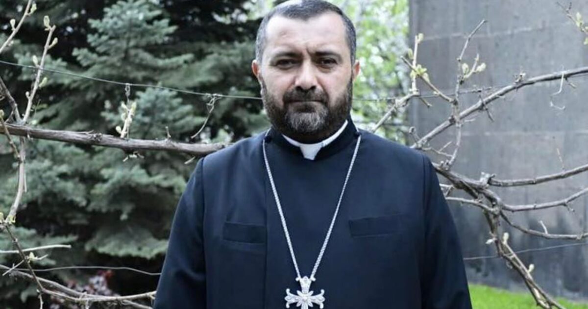 Գարեգին քահանա Արսենյանի խափանման միջոցը երկարաձգվեց 1 ամսով