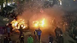 Իրանում ցուցարարները հրդեհել են քաղաքապետարանների և պետական հաստատությունների շենքեր