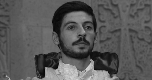 Հրաժարվում եմ տիրադավ եպիսկոպոսներից, նրանց միացած անառակ որդու տիտղոսը կրող քահանաներից․ նախկին Հայր Գեղարդ