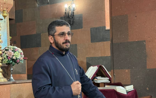 Տեր Ռուբեն վարդապետ Զարգարյանը հոգևոր զրույց է ունեցել եկեղեցասեր երիտասարդների հետ