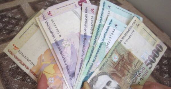 Պետերի ախորժակը բացվել է, պարգևավճարներն իրավիճակ են փոխել. «Հրապարակ»