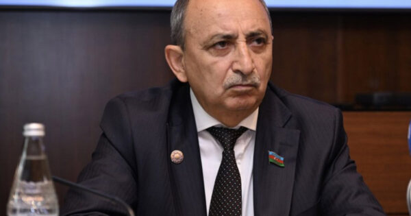 Արևմտյան Ադրբեջանի փախստականները կվերադառնան իրենց պատմական հողերը. Ազիզ Ալեքբերլի