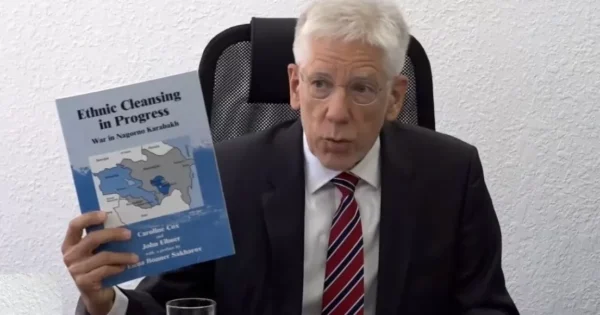 Կաթողիկոս Գարեգին Բ-ն ամուր, վճռականությամբ կանգնած է՝ պաշտպանելու իր ազգին ու հոտին. Ջոն Էյբներ