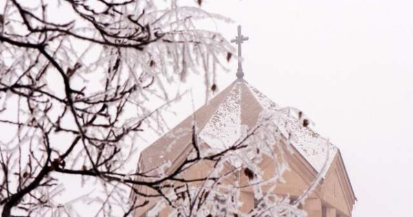 Եկեղեցու կամքը և դիմացկունությունը կորոշեն ՀՀ-ի ապագան առաջիկա քաղաքական ցիկլում․ Известия