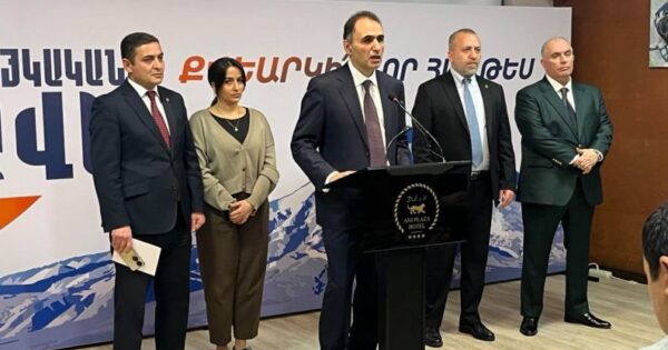 «Հայաքվե»-ն ընտրություններին կմասնակցի այլ ուժերի հետ