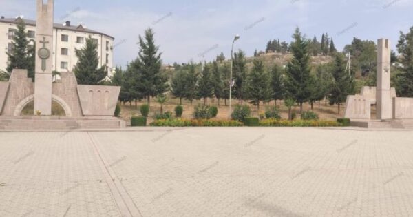 Արցախի Մարտունիում ամբողջությամբ ավիրել են Հայրենական մեծ պատերազմի հիշատակին նվիրված հուշահամալիրը