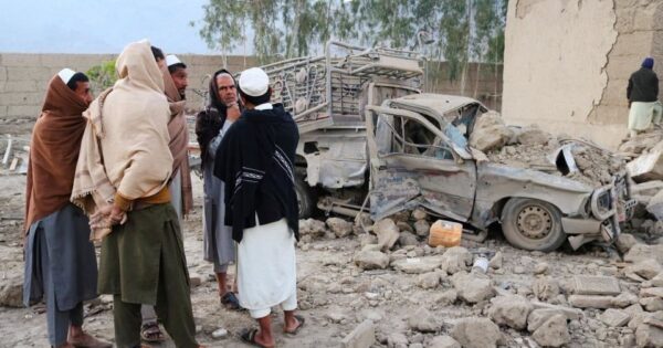 Պակիստանն Աֆղանստանի հետ բախումները որակել է «բաց պատերազմ», երկու կողմից կան տասնյակ զոհեր