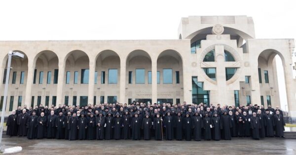 Եկեղեցու և եկեղեցականների թիրախավորմամբ և հետապնդումներով խաթարվել է ազգային և եկեղեցական մեր կյանքը. քահանայից հավաքի մասնակիցների հայտարարությունը