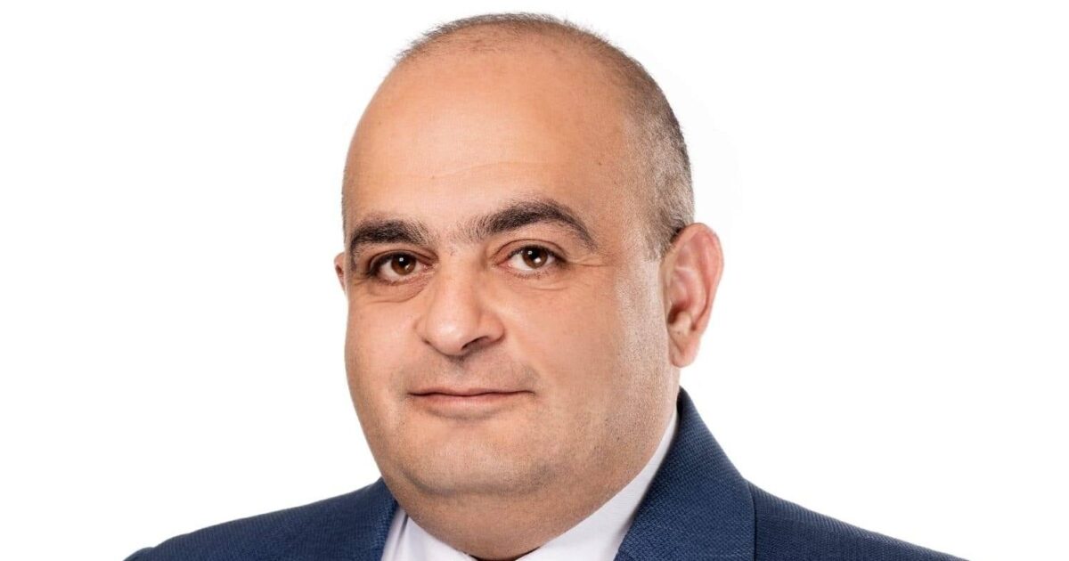 Կանխիկ միլիոններ, փոխառություններ, շնարարություն. Կոտայքի փոխմարզպետ Հայկ Մկրտչյանի հայտարարագրի հետքերով. «Ժողովուրդ»