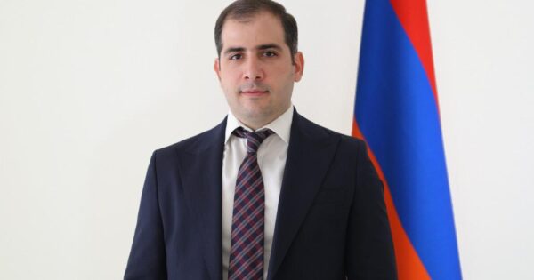 Բնակարան, ավտոկայանատեղի, միլիոնավոր եկամուտներ․ ինչ է հայտարարագրել ՊԵԿ նախագահը. «Ժողովուրդ»