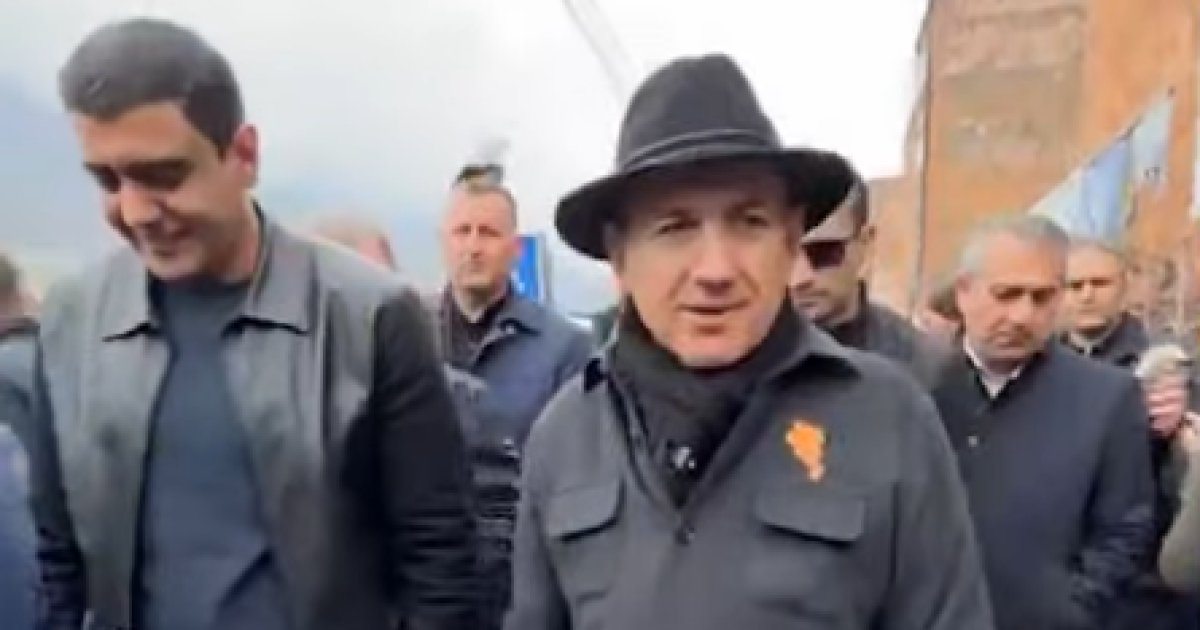 Առուշը Առուշանյանը որոշել է երկու լարի վրա խաղալ. «Հրապարակ»