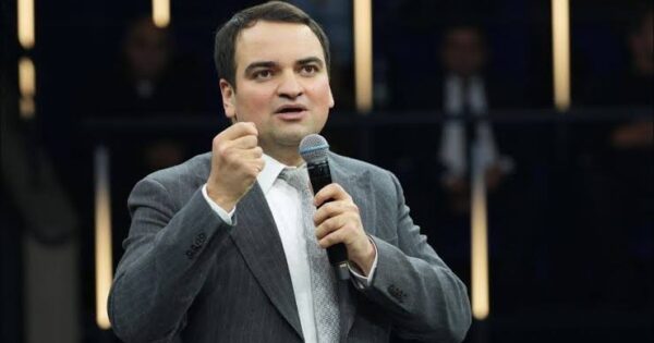 Նարեկ Կարապետյանը հարցազրույց է տվել ամերիկացի հայտնի բլոգերին. «Հրապարակ»