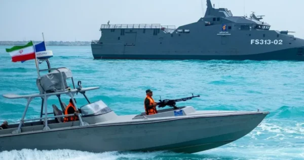 Իրանը Հորմուզի նեղուցում լցանավ է խոցել