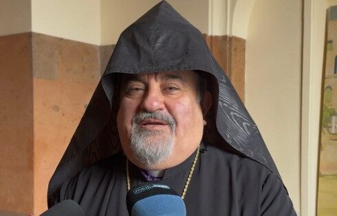 «Եկեղեցու կառավարման ներսում վստահության խորը ճգնաժամ եմ տեսնում». Վահան Սրբազանը գնաց ԱՄՆ ու հայտարարեց՝ կողմ է, որ ստեղծվի սինոդական կառույց