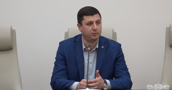 Փաշինյանը Բաքվին հավաստիացնում է, որ ամեն գնով հասնելու է Ադրբեջանի ներկայացրած պահանջների կատարմանը. Տիգրան Աբրահամյան