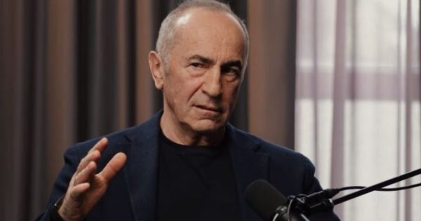 Մեր ընտրվելու դեպքում պատերազմ չի լինի․ Ռոբերտ Քոչարյան