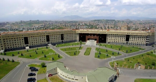 Արտերկրում ուսանող կուրսանտների համար ՊՆ-ն կվարձակալի բնակելի տարածություն. «Փաստ»