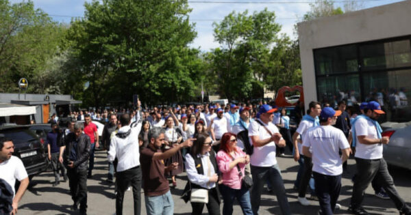 Տոտալ վարչական ռեսուրս կիրառելով՝ վարչական ռեսուրս են… ատո՞ւմ. «Փաստ»