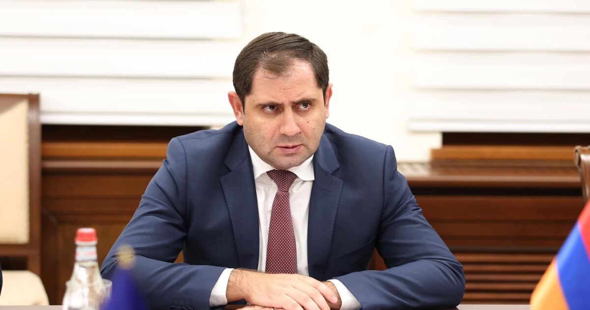 Բանակում թափով քարոզչություն են անում. «Հրապարակ»