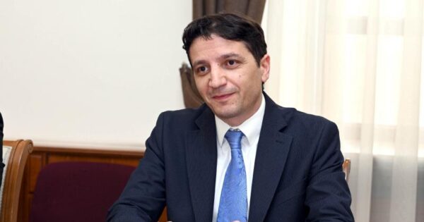 Ֆինանսների նախարարությունում ֆինանսիստ ու գնումների մասնագետ չկա. Փաստաթուղթ. «Ժողովուրդ»