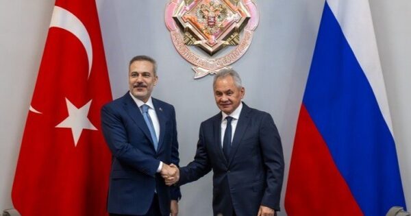 Հաքան Ֆիդանը Մոսկվայում հանդիպել է Սերգեյ Շոյգուի հետ
