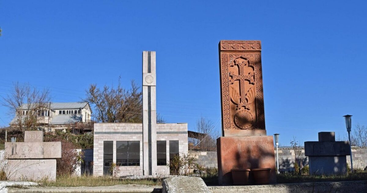 Արցախում ոչնչացվել է Հայրենական մեծ պատերազմում զոհված այգեստանցիների հիշատակը հավերժացնող հուշարձանը
