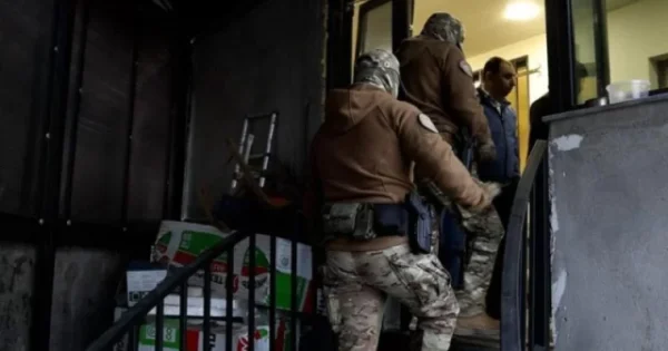 ՔԿ-ն 50-ից ավելի հասցեներում իրականացնում է խուզարկություներ