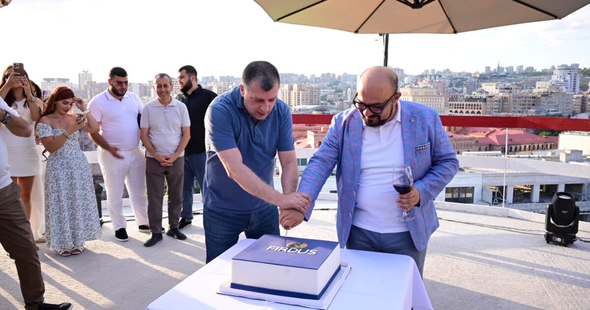 Firdus Prime Residence-ում նշվել է Լոտ 10 և Լոտ 11 մասնաշենքերի Տանիքի տոնը