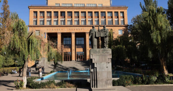 Բուհական համակարգն էլ են ներքաշում ճահճի մեջ. «Փաստ»