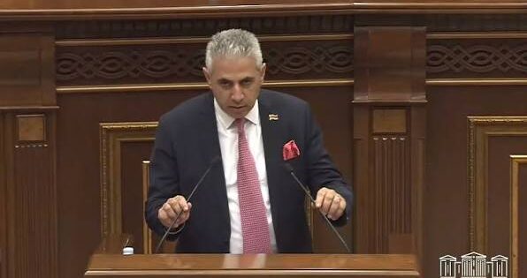 «Ուժեղ Հայաստան»-ում Էդգար Ղազարյանի հետ լուրջ քննարկում է եղել․ առաջիկա օրերին նա ելույթներով հանդես չի գա․ «Ժողովուրդ»
