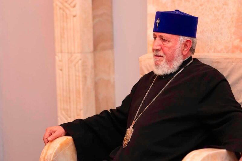 Ընդդիմադիր խմբակցությունների պատգամավորները հանդիպել են Ամենայն Հայոց կաթողիկոսին
