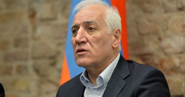 44-օրյա պատերազմի ընթացքում 4,800 զոհ ունեցանք․ Վահագն Խաչատուրյան