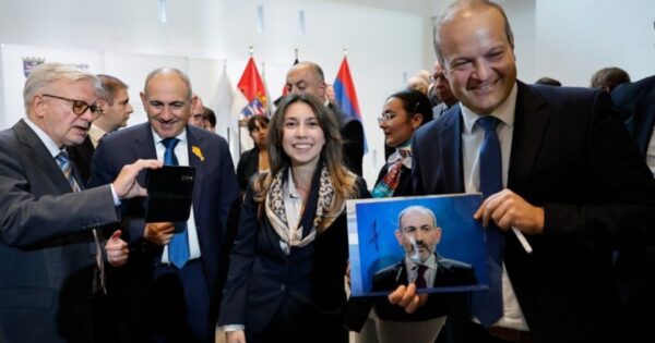 «Ալիևը հավասարապես արժանի է այս մրցանակին»․ Նիկոլ Փաշինյանի աղմկահարույց հայտարարությունը մրցանակաբաշխության ժամանակ