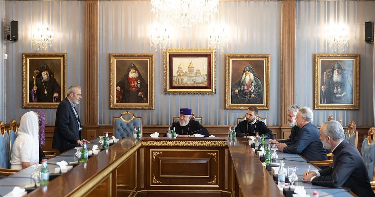 Գարեգին Երկրորդն ընդունել է «Դանիական-հայկական բարեգործական առաքելություն» ՀԿ ներկայացուցիչներին