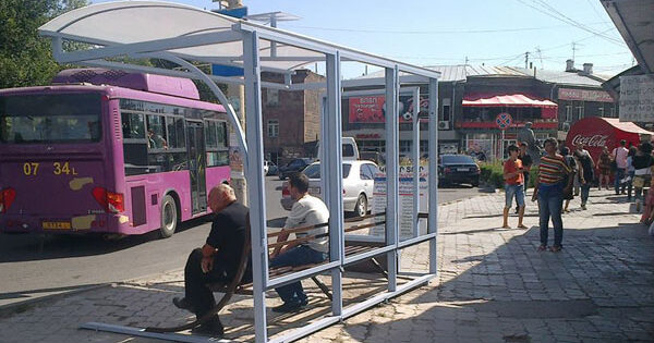 Լավությունն ու ազնվությունը Երևանում․ կանգառում մոռացված 2,3 միլիոն դրամն ու ոսկին ամբողջությամբ վերադարձվել են տիրոջը