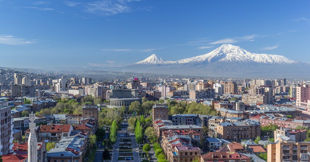Le Soir. Բելգիական պարբերականը տպավորիչ ակնարկ է հրապարակել Երևանի և Հայաստանի մասին